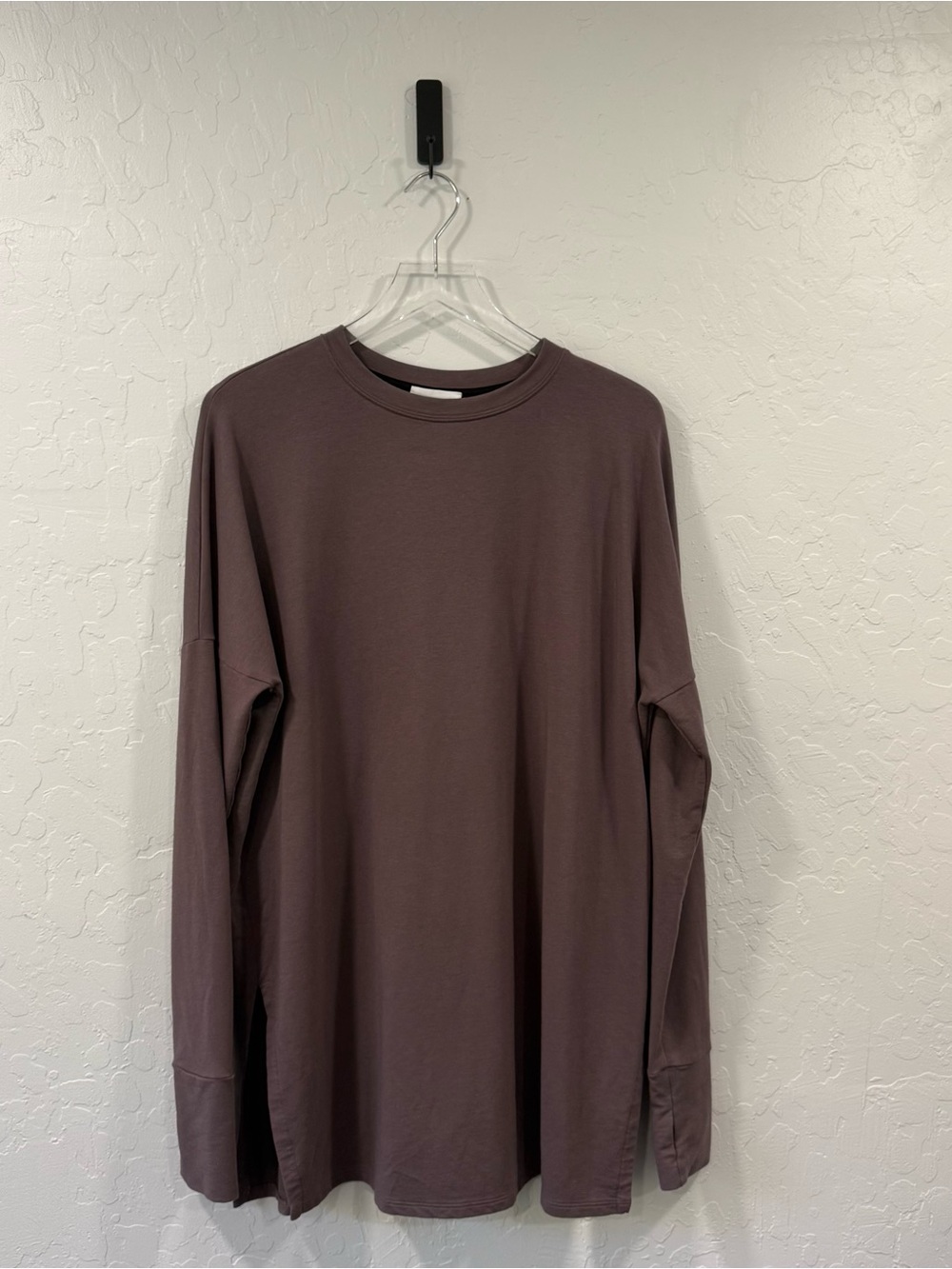 Marcella NYC Crew Neck Long Line Side Split Sweatshirt in Anthracite Size L